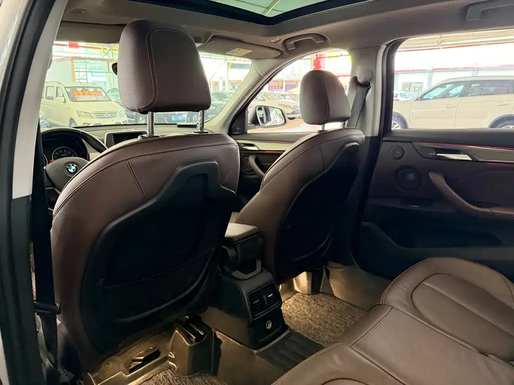 BMW X1 — миниатюра 18