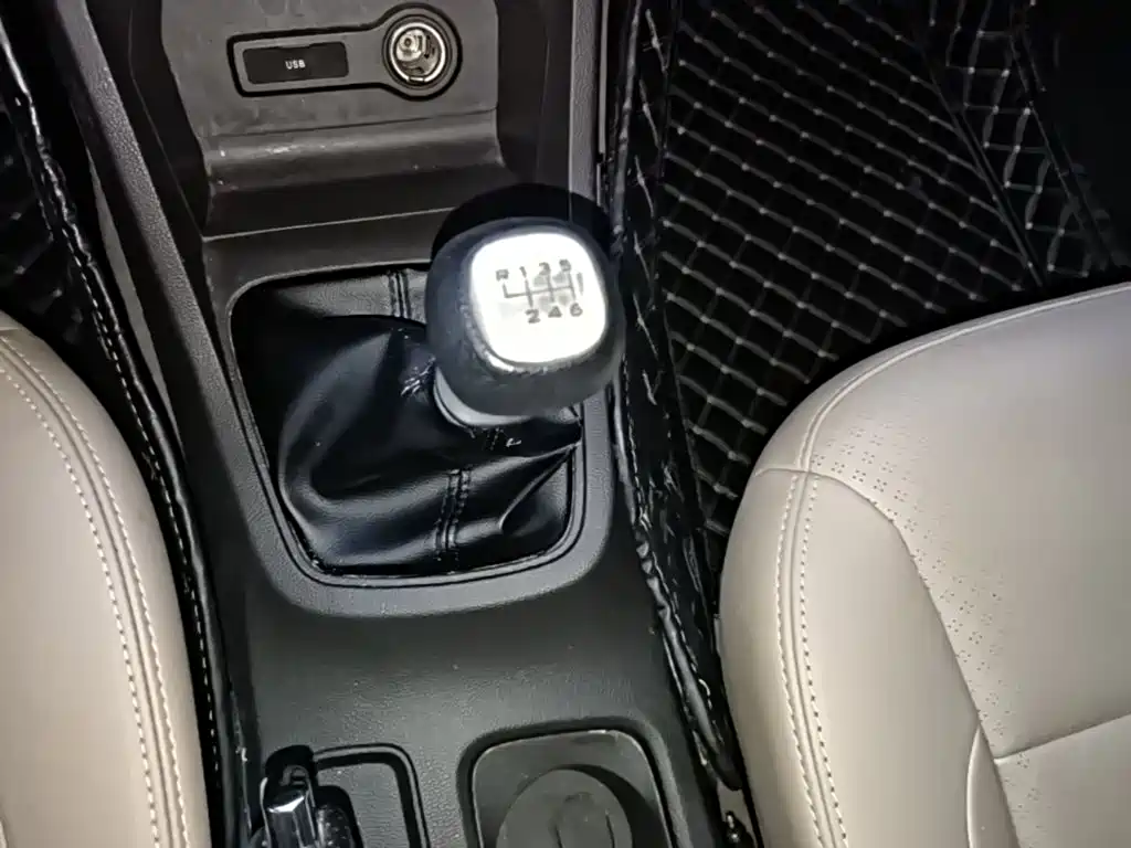 Wuling Hongguang — миниатюра 14