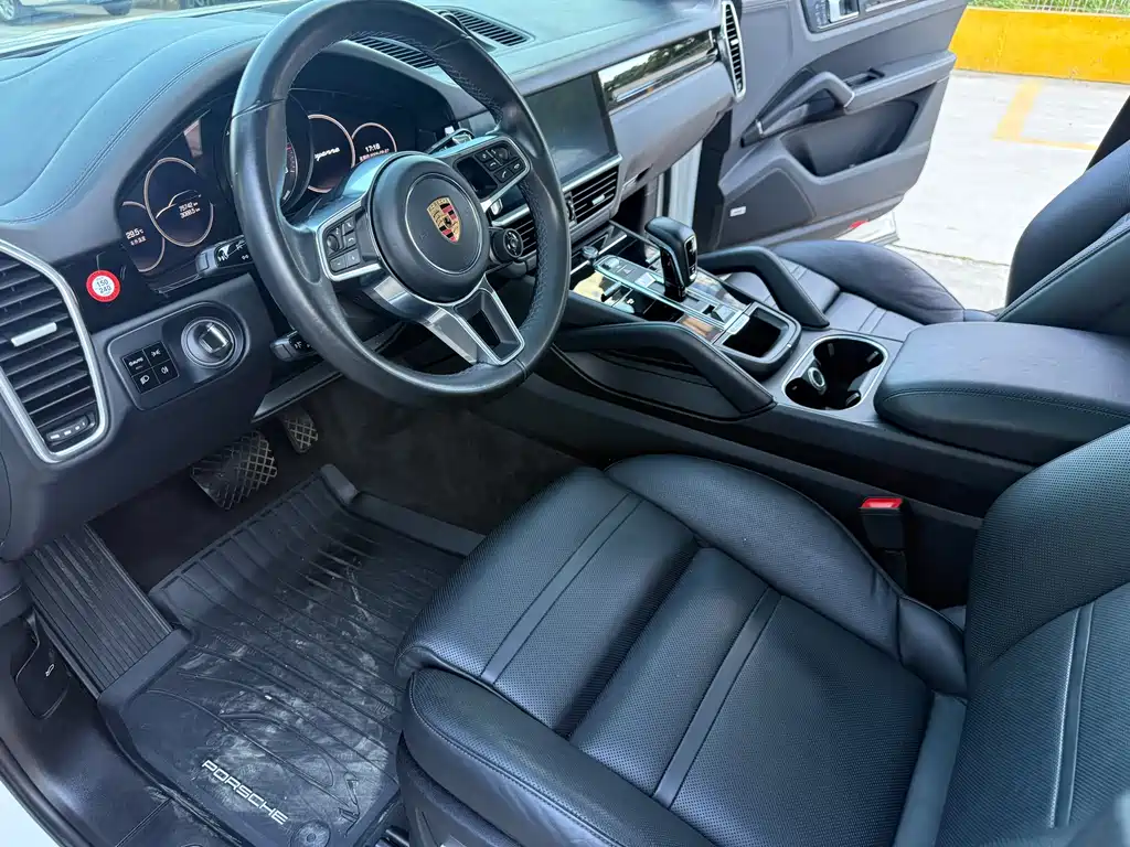 Porsche Cayenne Hybrid — миниатюра 11