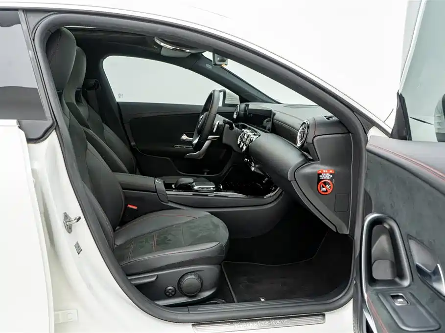 Mercedes-Benz CLA (Import) CLA 200 Hunt Sports Car, фото 24