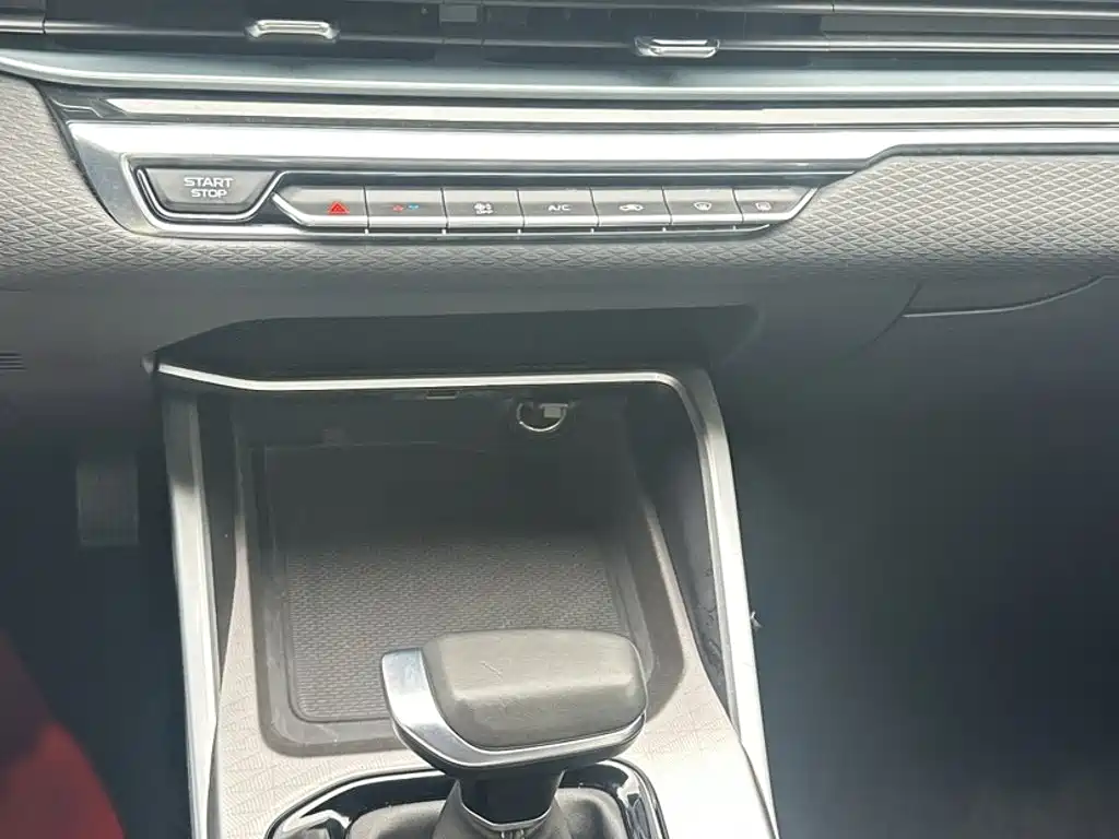 Geely Emgrand — миниатюра 5