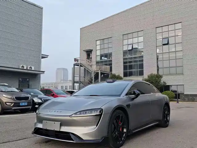 AITO WISDOM WORLD S7 2024