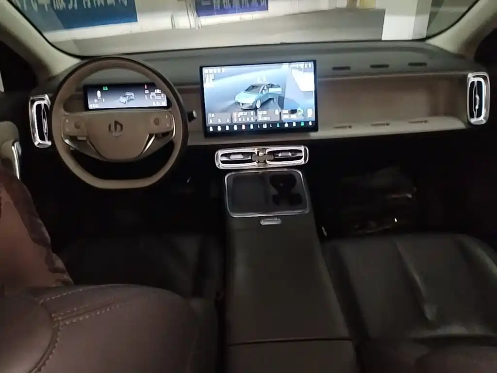 Leapmotor Leapmotor B01 — миниатюра 10