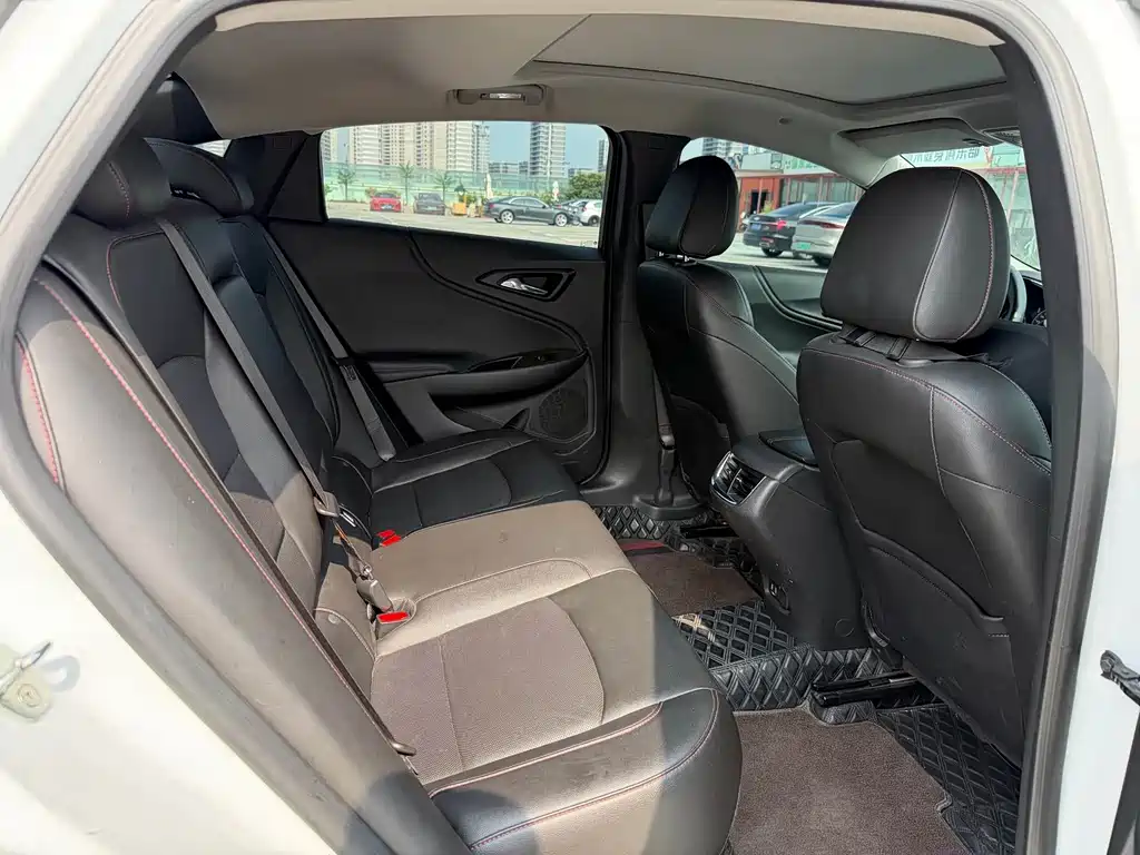 Chevrolet Malibu XL — миниатюра 8