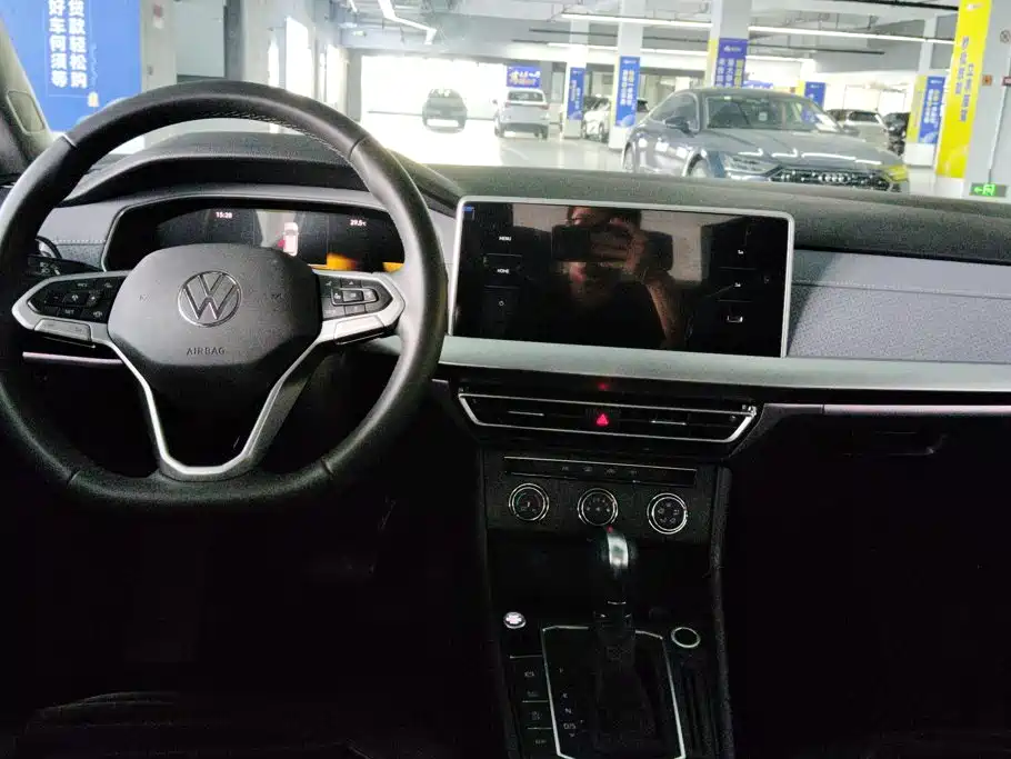Volkswagen Lavida — миниатюра 12
