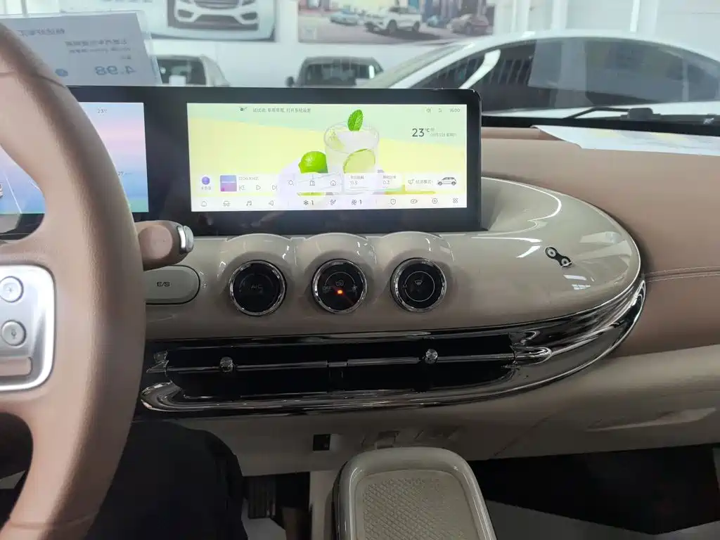 Wuling Bingo — миниатюра 2