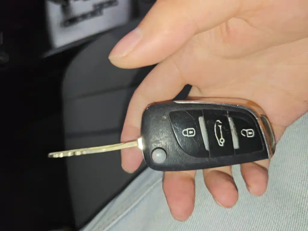 Hyundai Elantra — миниатюра 9