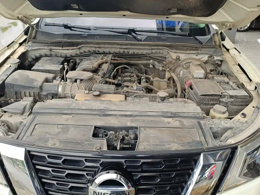 Nissan Terra — миниатюра 10