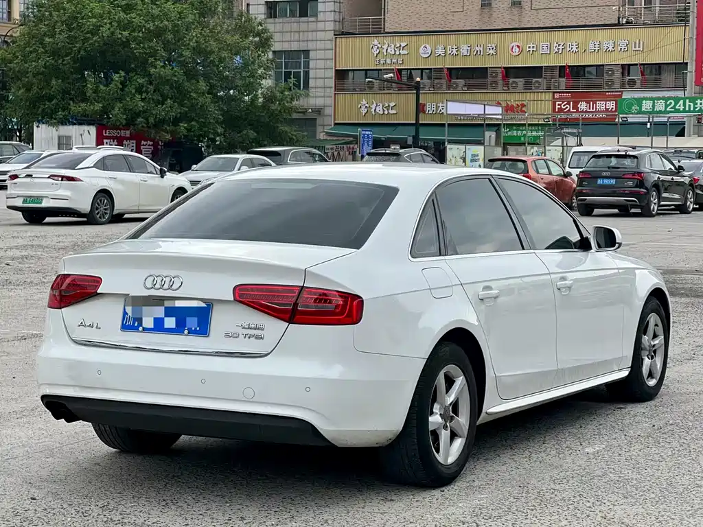 Audi A4L — миниатюра 8