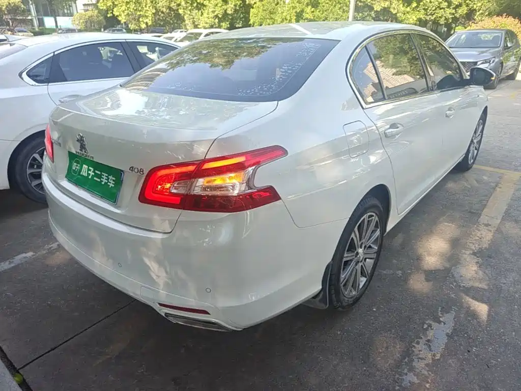 Peugeot 408 — миниатюра 7