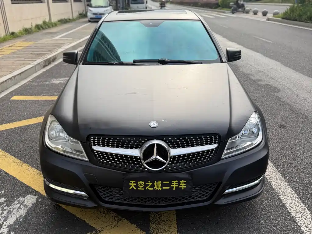 Mercedes-Benz C-Class — миниатюра 6