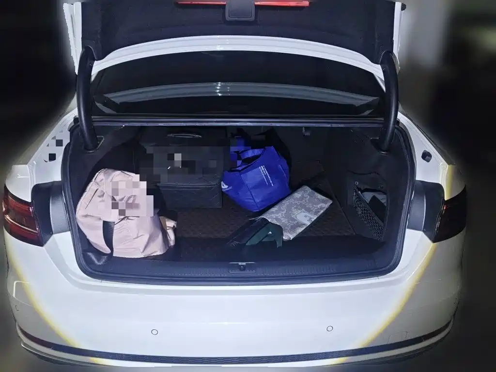 Audi A4L — миниатюра 15