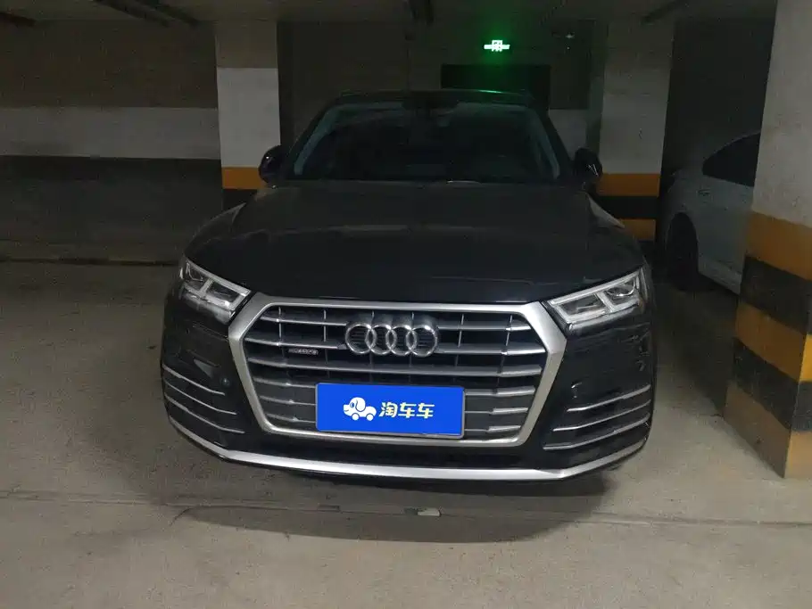 Audi Q5L — миниатюра 2