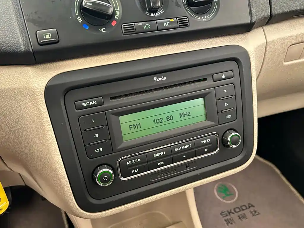 Skoda Fabia — миниатюра 11
