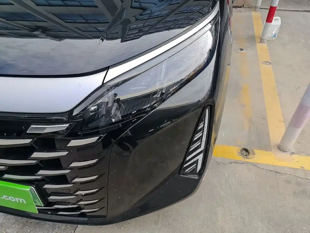 BYD Xia — миниатюра 24