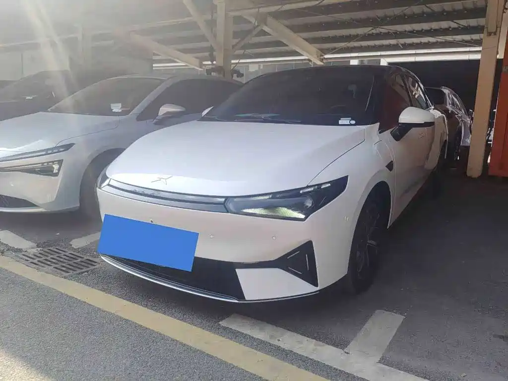 XPeng P5