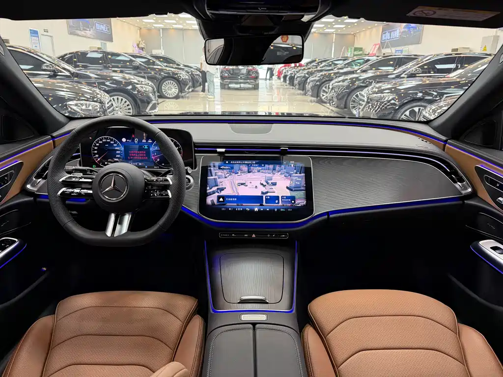 Mercedes-Benz E-Class — миниатюра 11