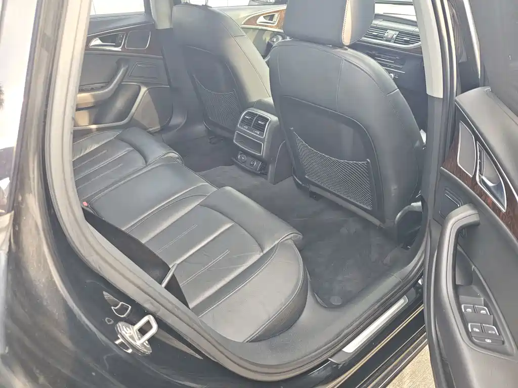 Audi A6L — миниатюра 11