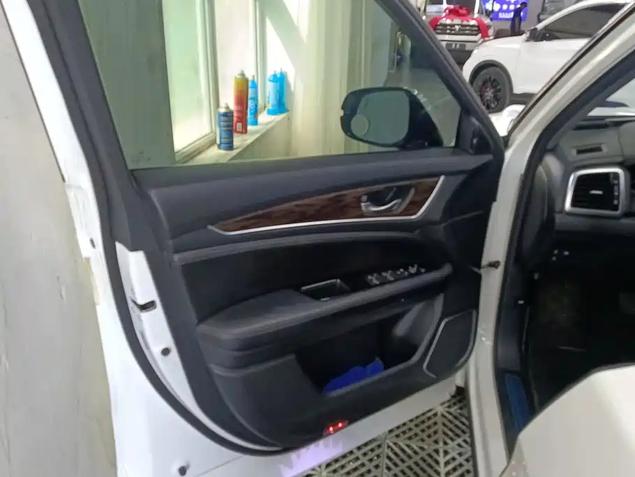 Honda UR-V — миниатюра 7