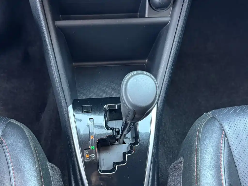 Toyota Yaris L — миниатюра 9