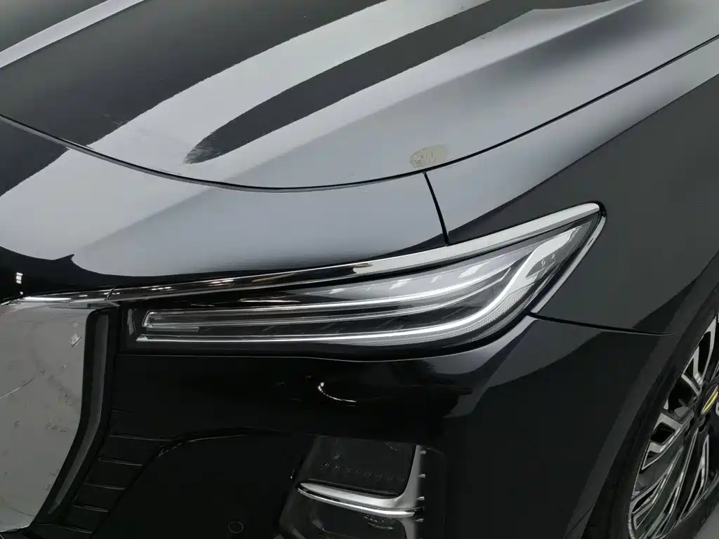 Hongqi Hongqi H5 — миниатюра 7