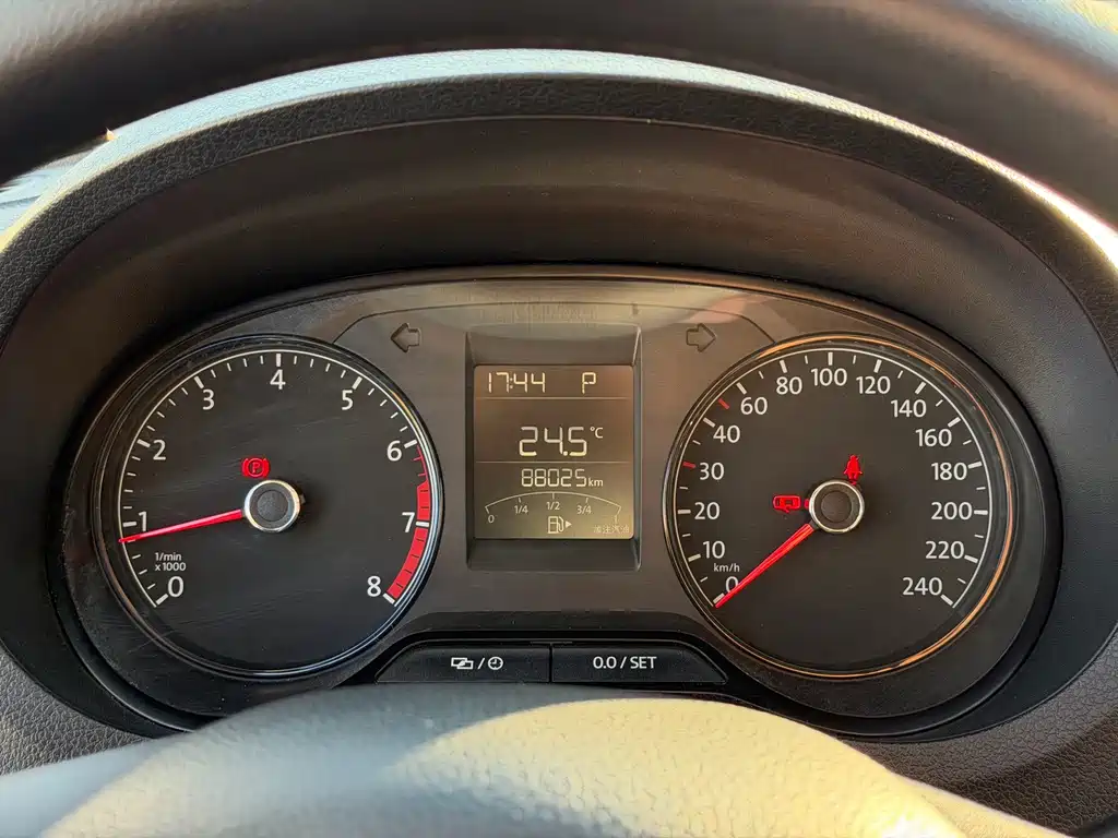 Volkswagen Polo — миниатюра 7