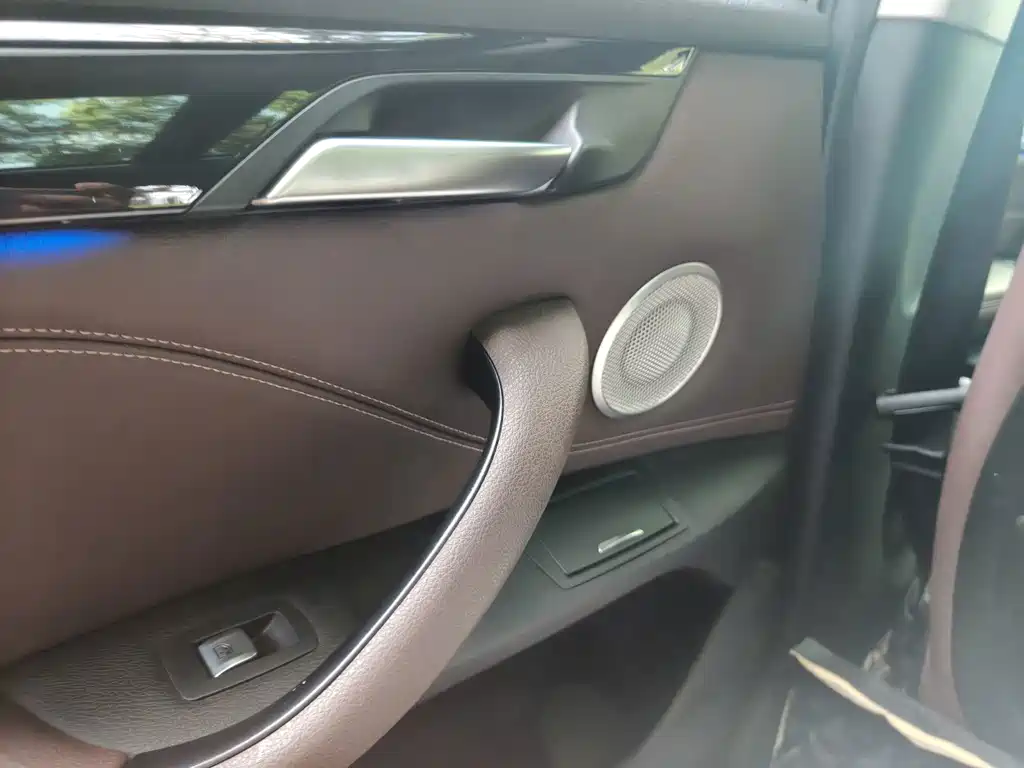 BMW X1 — миниатюра 12
