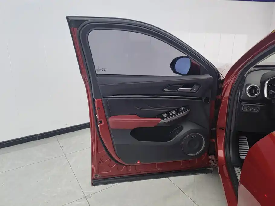 Wey Wey VV5 — миниатюра 7