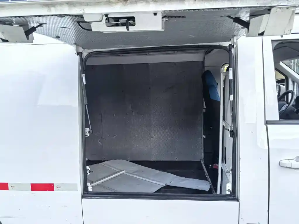 Foton Zhilan Genie E7 — миниатюра 8