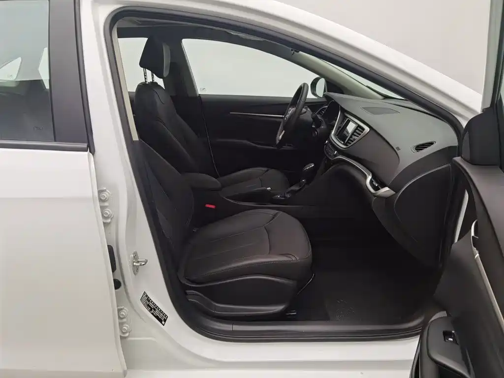 Buick Excelle — миниатюра 23