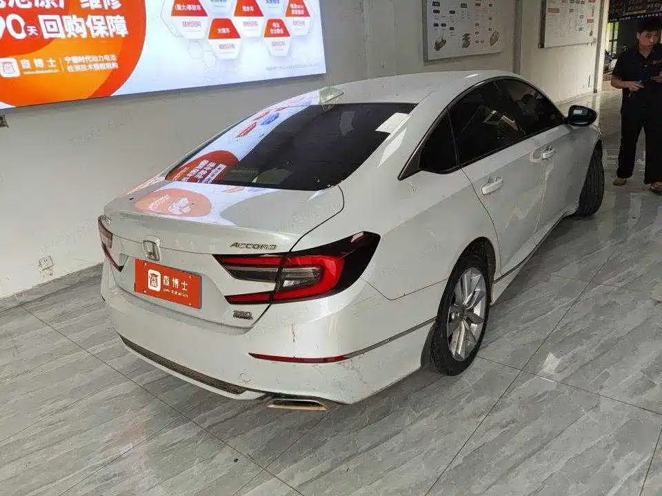 Honda Accord — миниатюра 4
