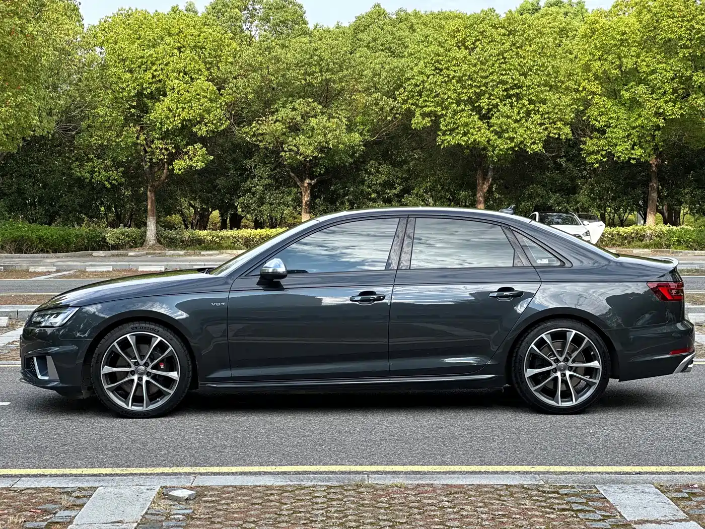 Audi S4