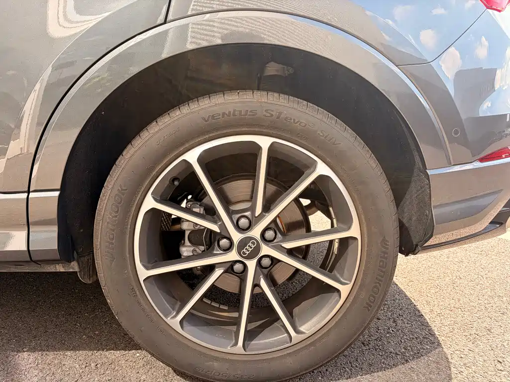Audi Q3 — миниатюра 10