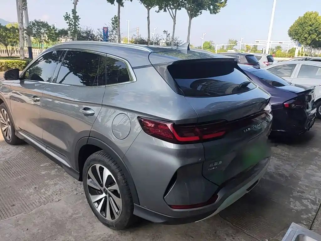 BYD PLUS New Energy — миниатюра 5