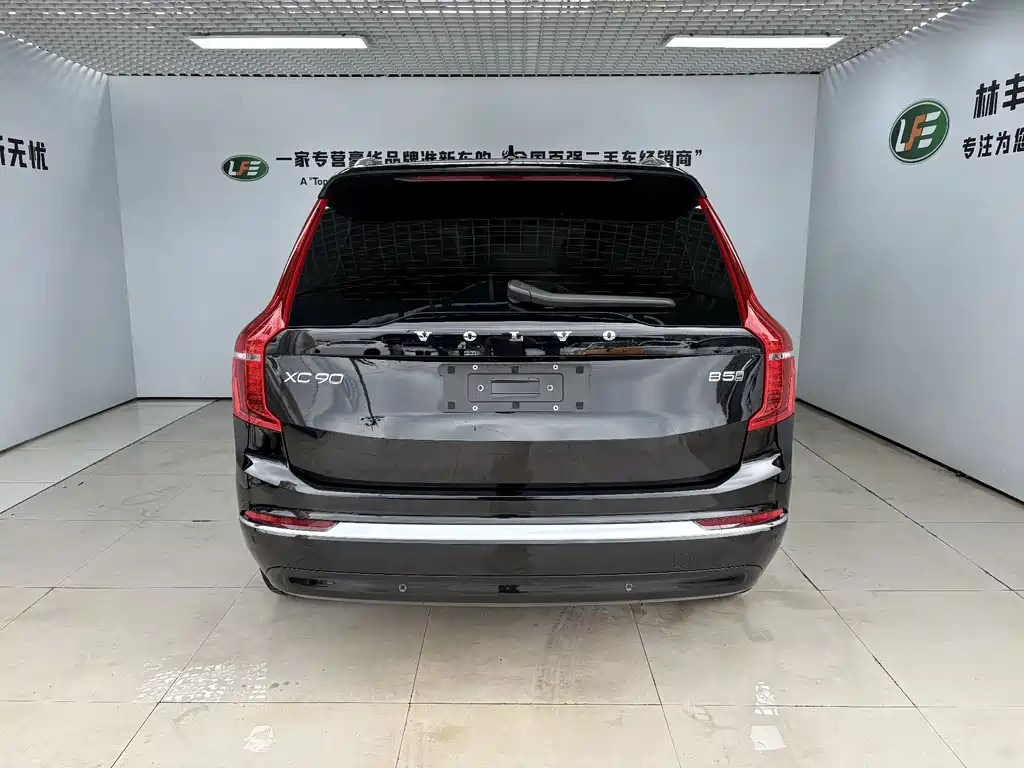 Volvo XC90 — миниатюра 6