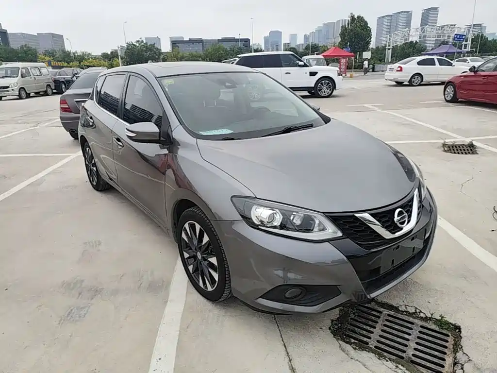 Nissan Tiida — миниатюра 4