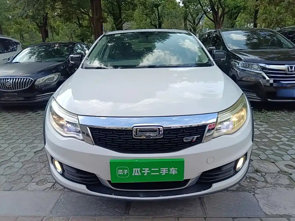 Qoros Qoros 3 — миниатюра 3