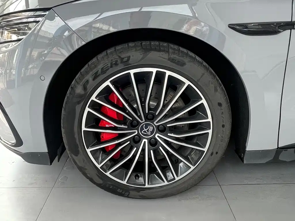 BYD Han — миниатюра 3