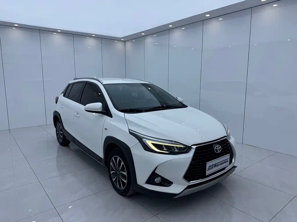Toyota Yaris L — миниатюра 3