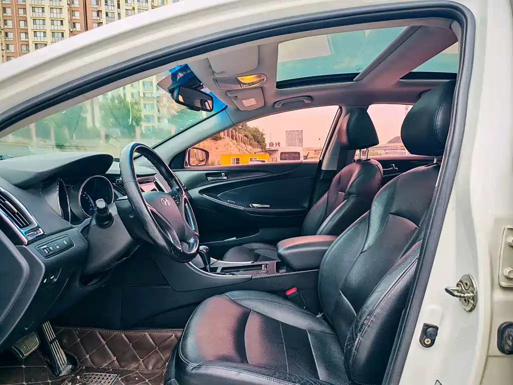 Hyundai Sonata — миниатюра 4