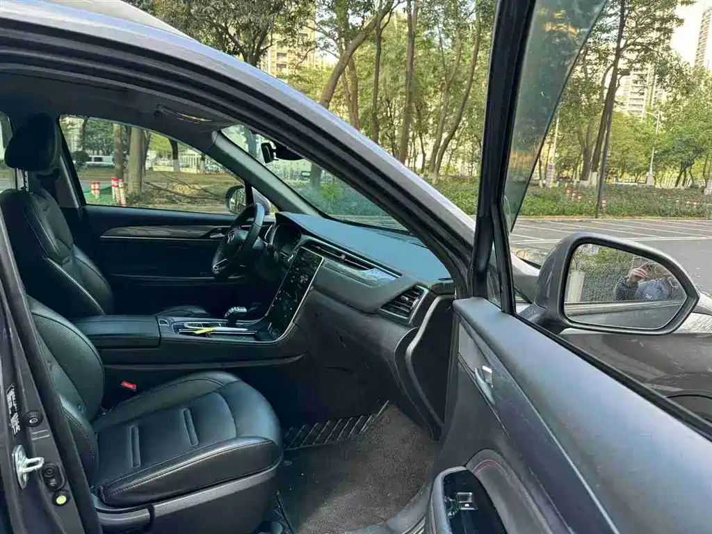 GAC TRUMPCHI GS4 PLUS