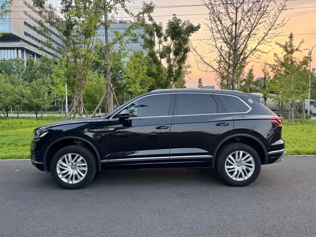 Volkswagen Touareg 2019 2.0TSI V