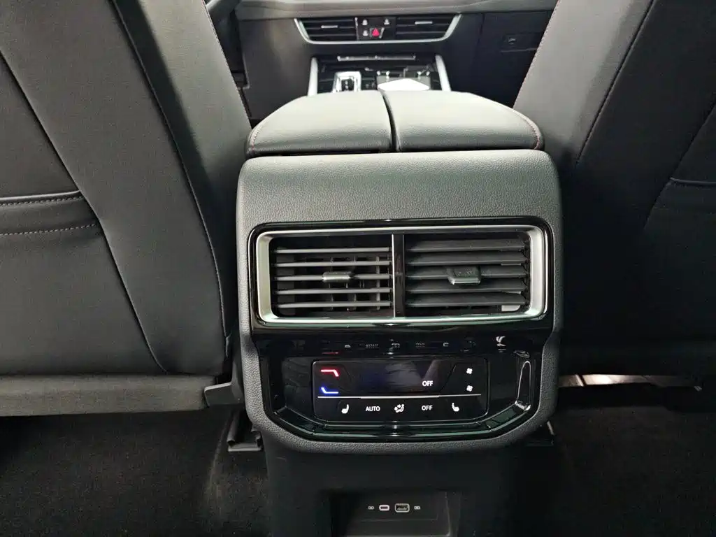 Volkswagen Teramont — миниатюра 13