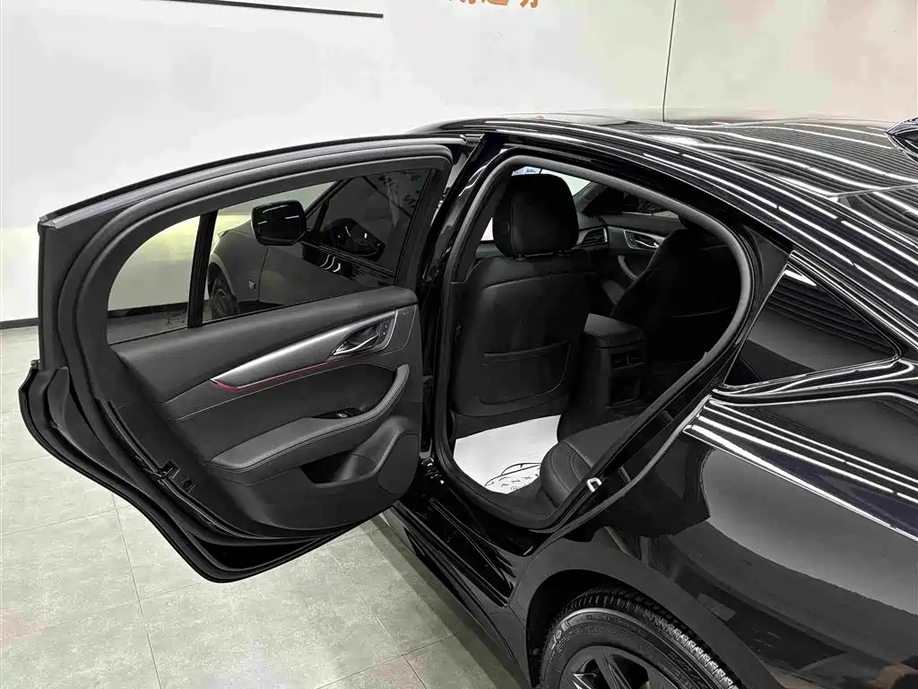 Cadillac CT5 — миниатюра 15