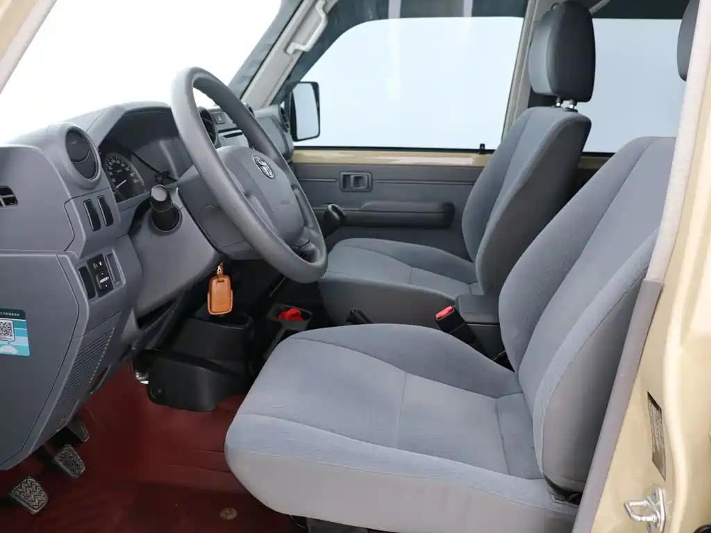 Toyota Land Cruiser — миниатюра 4