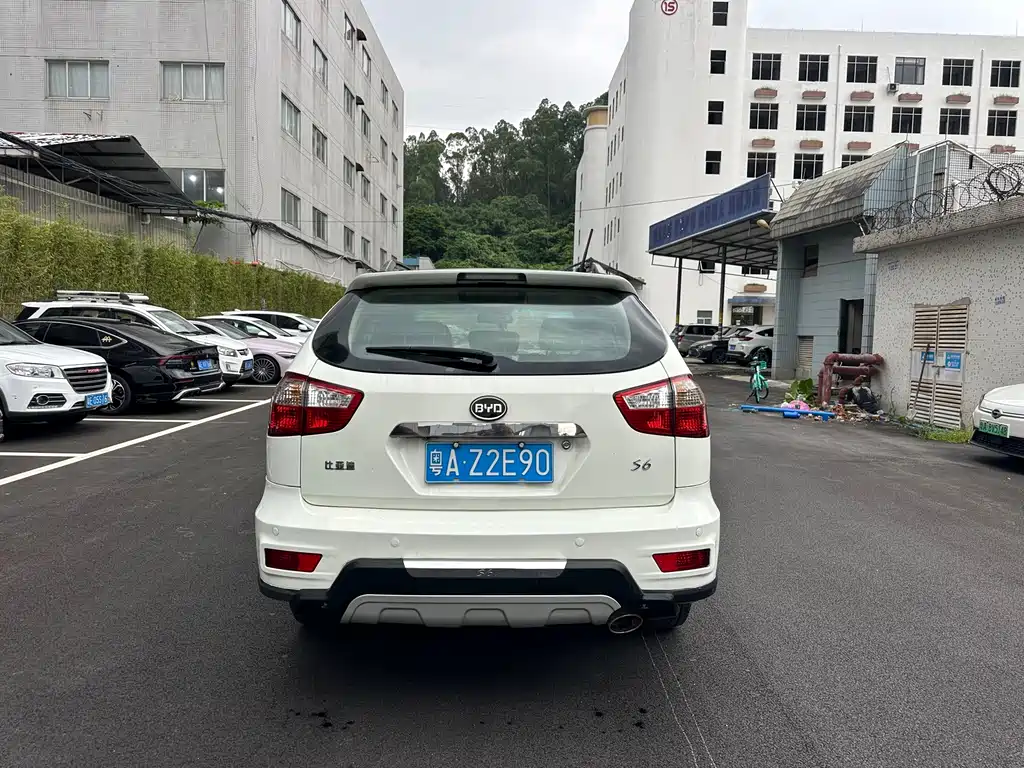 BYD S6 — миниатюра 6