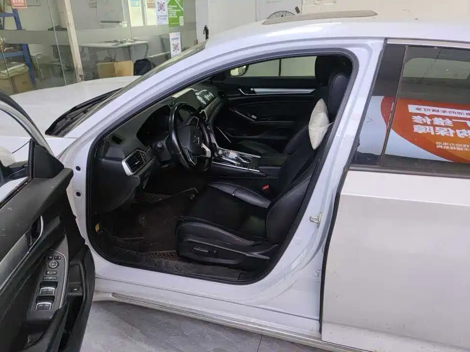 Honda Accord — миниатюра 5