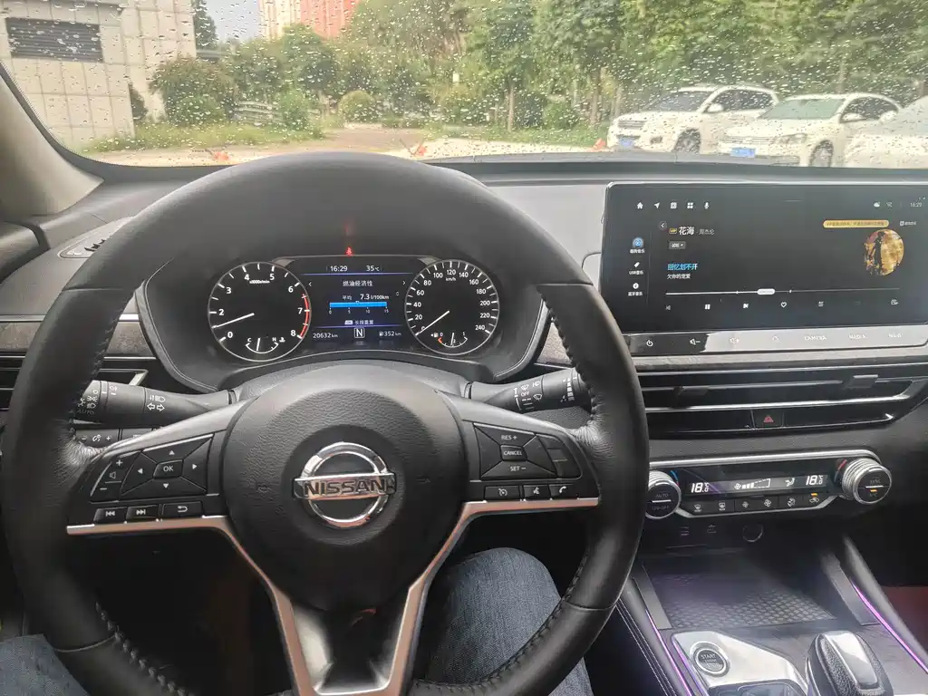 Nissan Teana — миниатюра 5