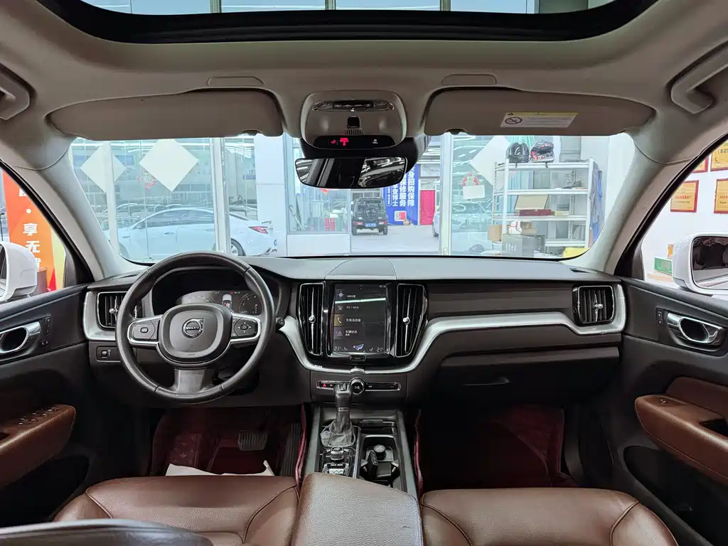 Volvo XC60 2019 T5 VI