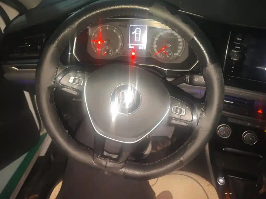 Volkswagen Sagitar — миниатюра 15